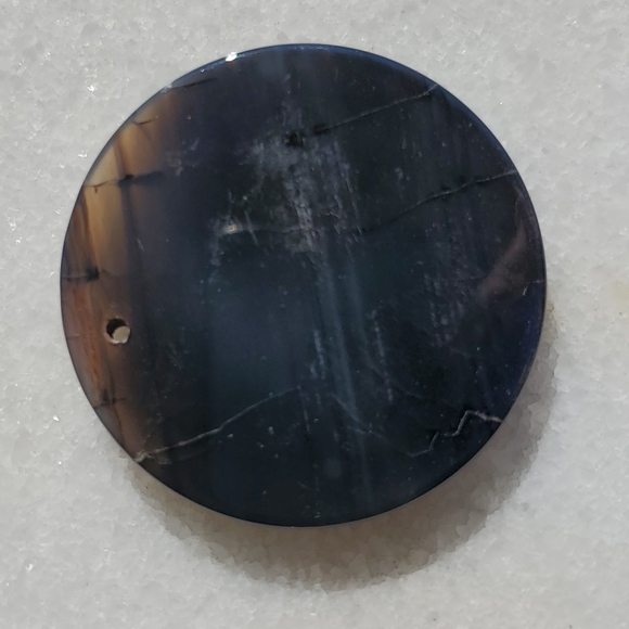 New Black Dragon Veins Agate Round Pendant. - Picture 6 of 12